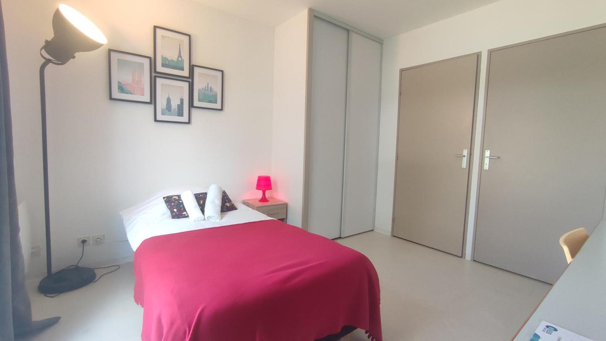 Neoresid - Residence Du Parc Реймс Екстериор снимка