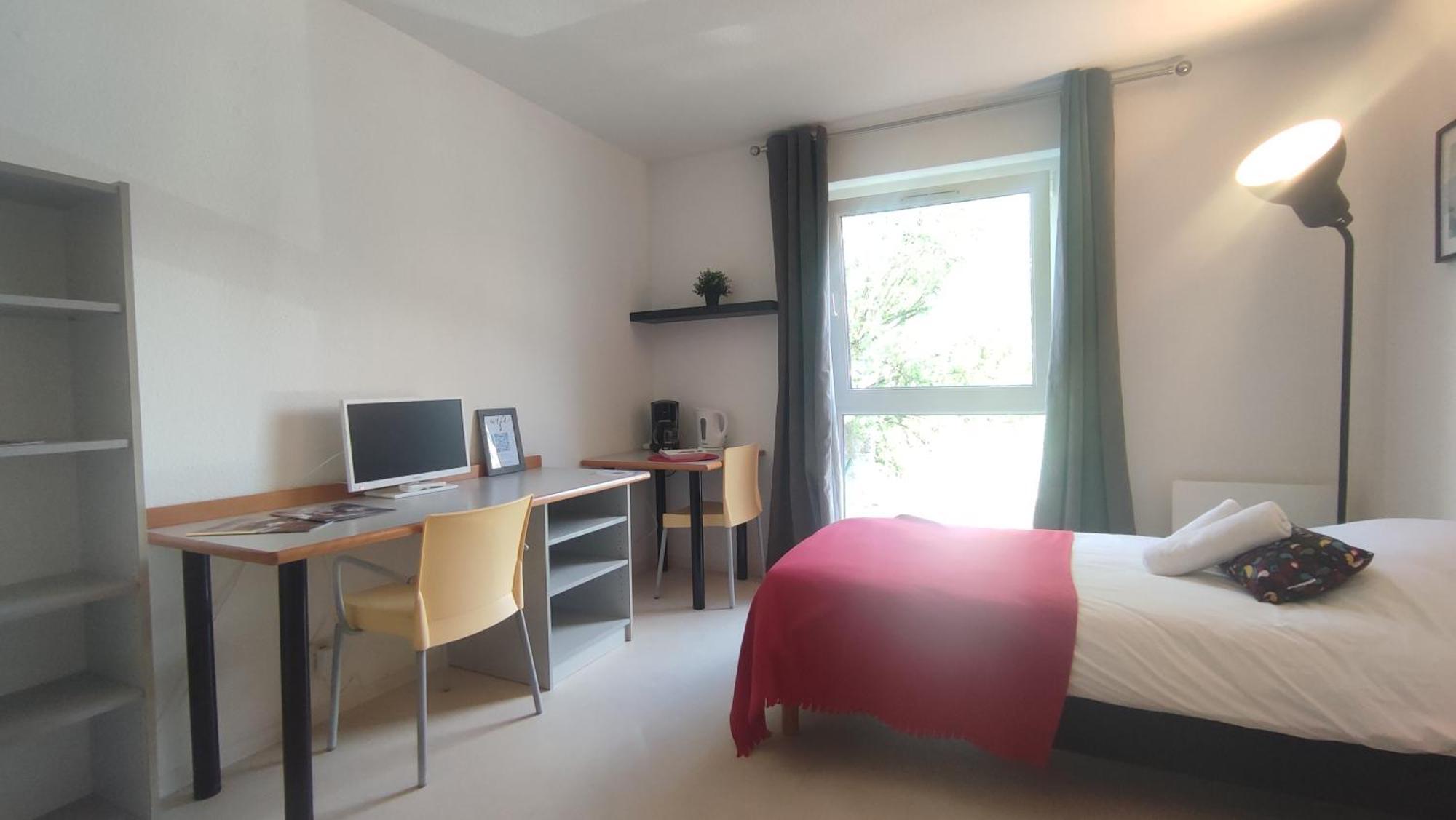 Neoresid - Residence Du Parc Реймс Екстериор снимка